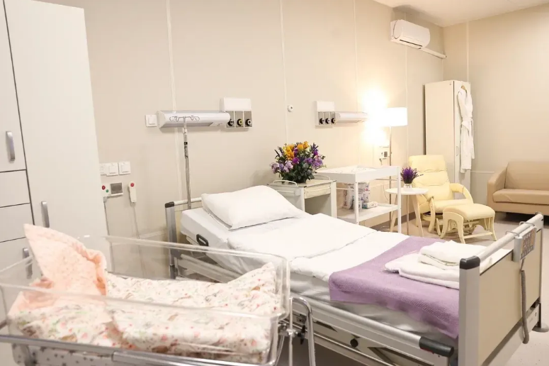 Андрей Воробьёв открыл новое родильное отделение в госпитале «Лапино» в Одинцово